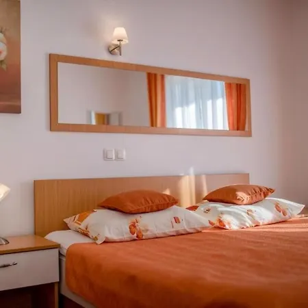 Lili شقة Palit
